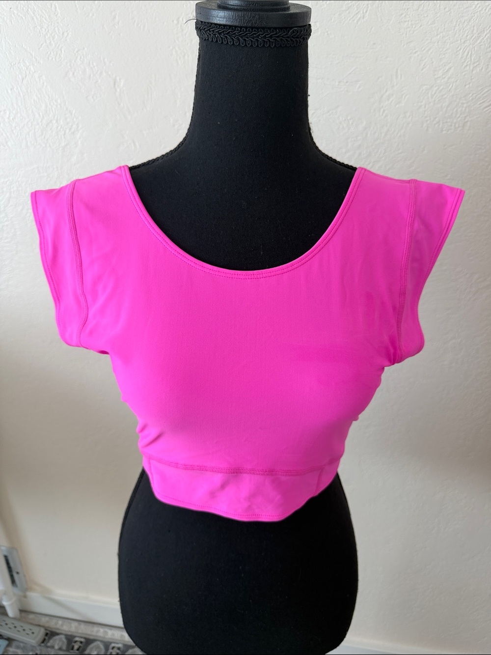 NWOT FREE PEOPLE Women's Bright Pink Stretch Crop Top SIZE SMALL